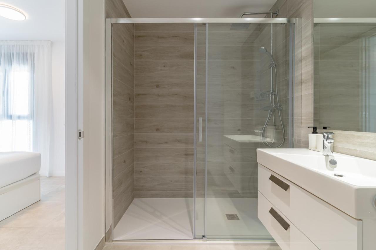 Cosy And Centrally Located Apartment In เอสเตโปนา ภายนอก รูปภาพ